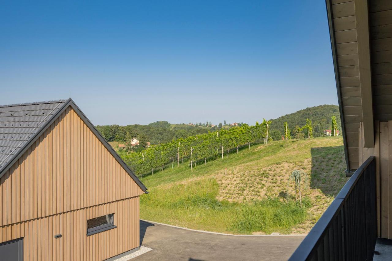 גמליץ Weinzeit Chalets מראה חיצוני תמונה